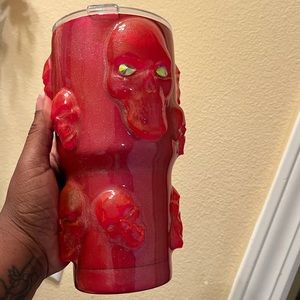 Skull kandy tumbler
